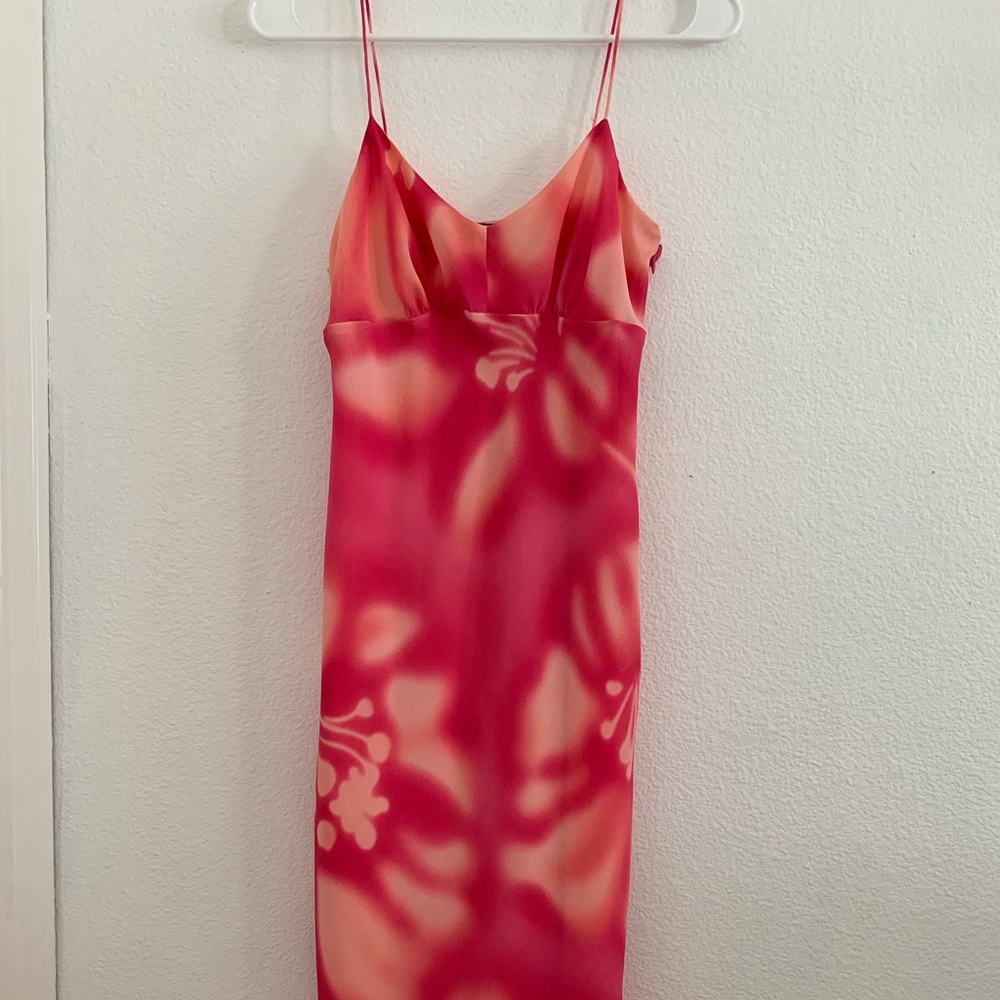 Gorgeous pink floral dress